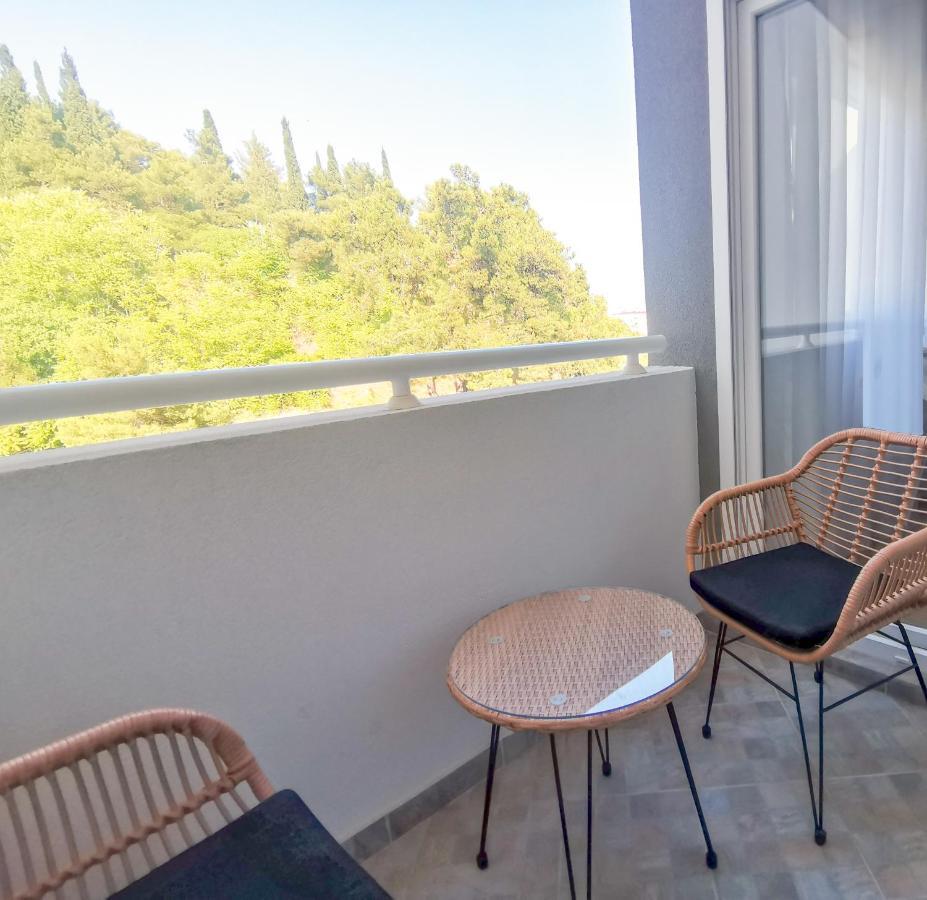 Cozy One-Bedroom Apartment At Ljubovic Park Podgorica Exteriör bild